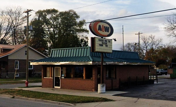 A&W Restaurant - Bay City - 301 Lafayette St Bridge (newer photo)